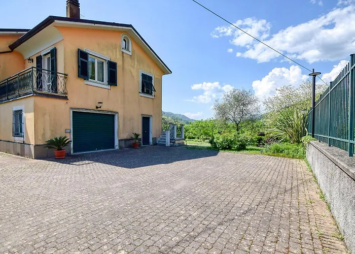 Silvia Semesterbostad Orero